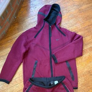Nike tech wind runner hooded jacket and pants set maroon large